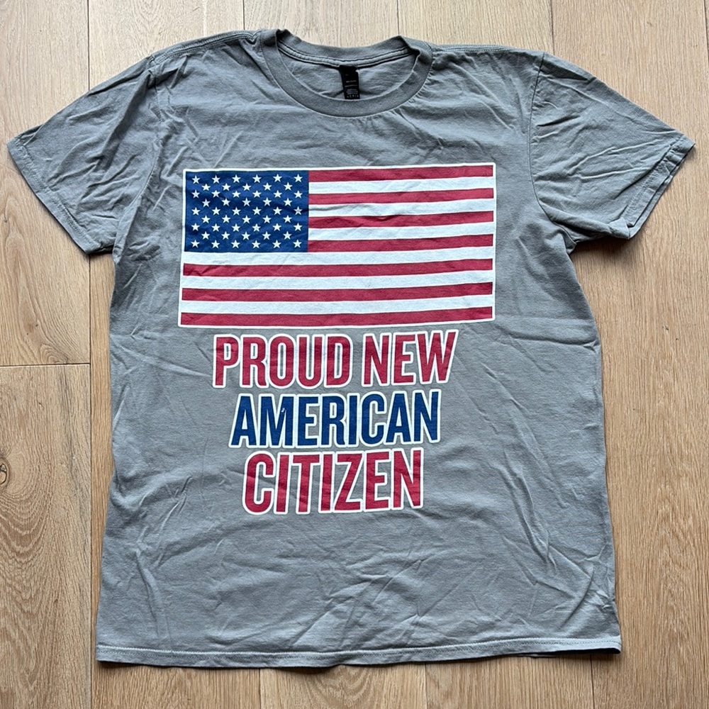 🦄 “Proud New American Citizen” T-Shirt NWOT